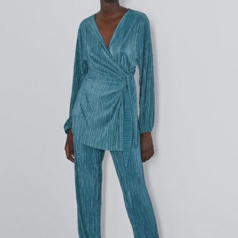 Zara Pleated Teal Blue Top Adjustable Waist Small